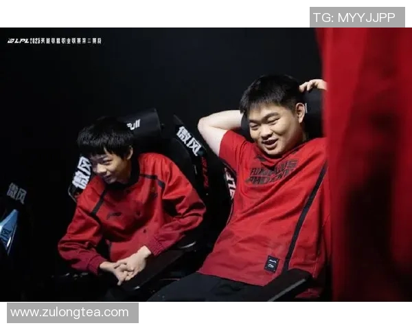 esports最新数据数据分析揭示FPX在战术调整中的灵活性表现与优势分析